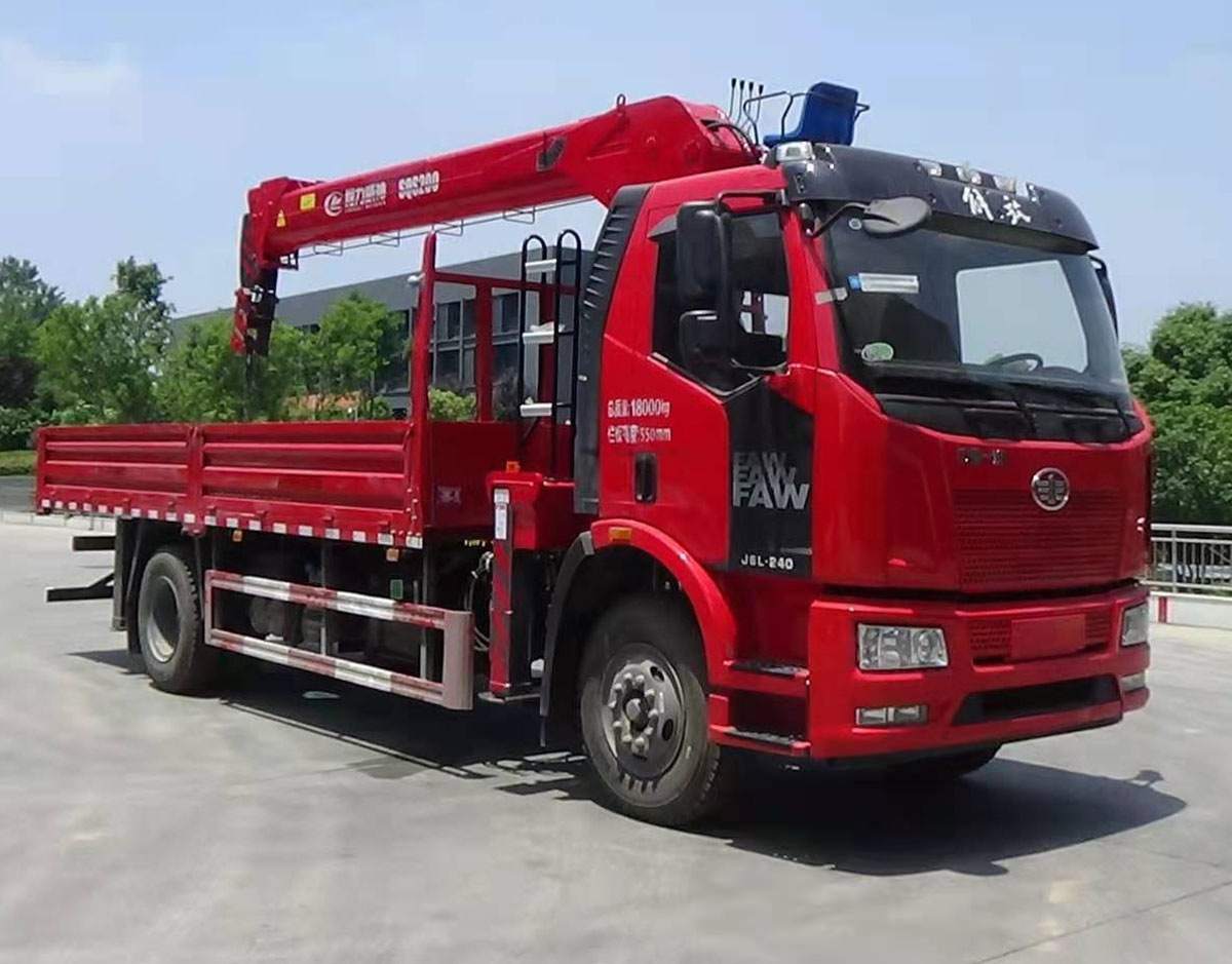 程力威牌CLW5184JSQ6SZ型隨車(chē)起重運(yùn)輸車(chē)