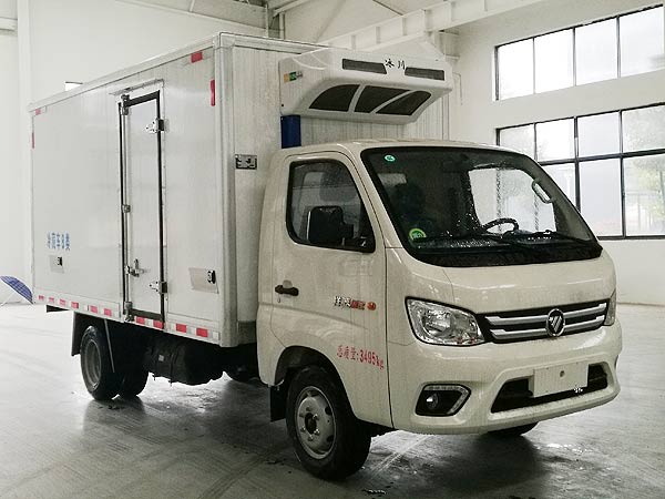 程力威牌CLW5034XLCB6型冷藏車(chē)